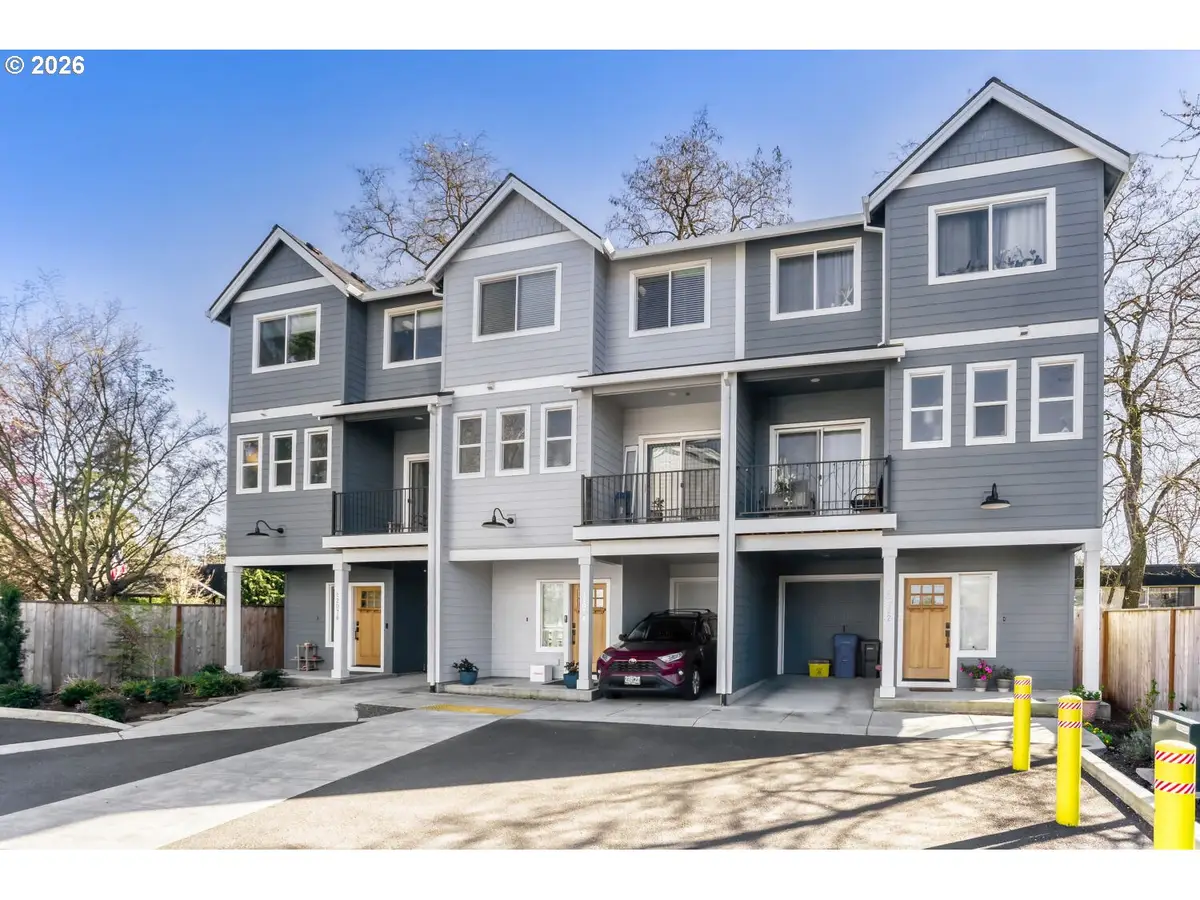 12076 SE Harold St, Portland, OR 97266 - #1