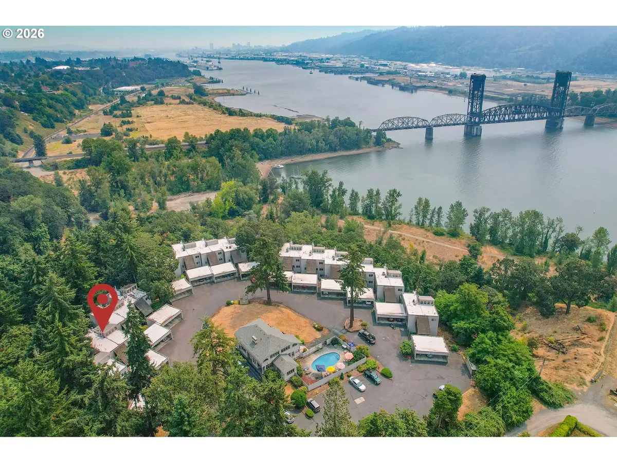 7577 N Edgewater Ave, Portland, OR 97203 - #1