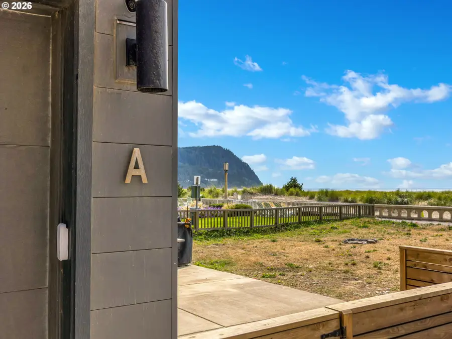 321 S Prom #A, Seaside, OR 97138 - #2