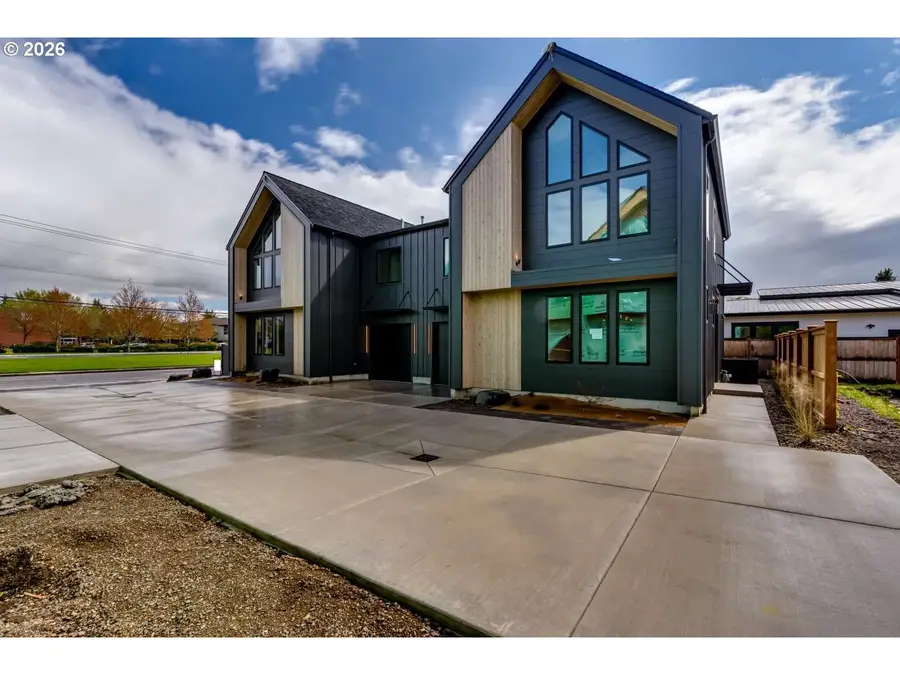 2624 Gilham Rd, Eugene, OR 97408 - #2