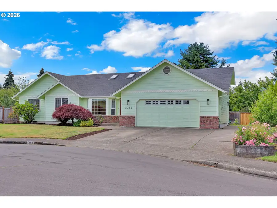 2954 Brett Loop, Eugene, OR 97404 - #2