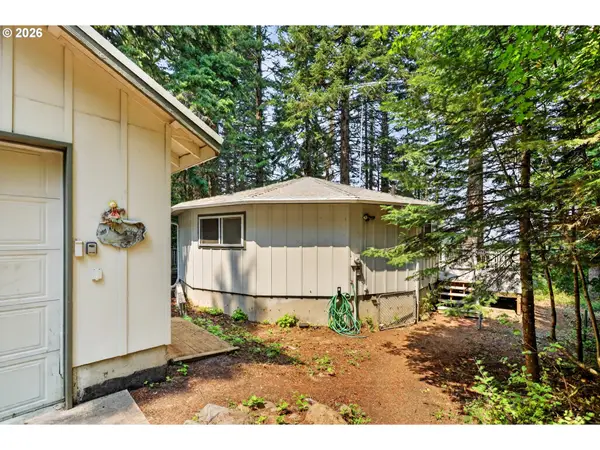 5000 Mountain Shadows Dr, MtHoodPrkdl, OR 97041