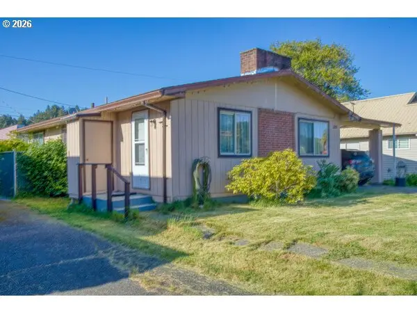 2125 Elm Ave, Reedsport, OR 97467 - #2