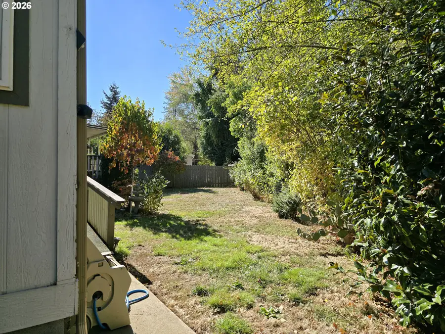 784 NE Short St, Myrtle Creek, OR 97457 - #3