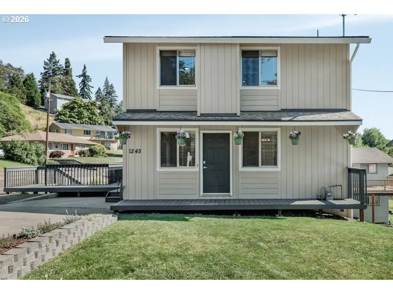 1245 SE Germond Ave, Roseburg, OR 97470 - #1