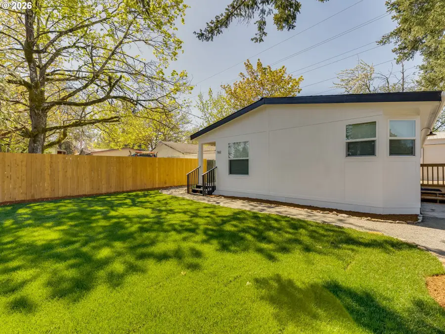 961 NE 201st Ave, Fairview, OR 97024 - #2