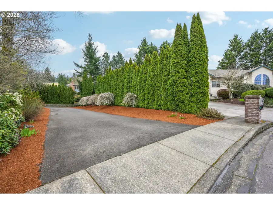 1488 SW 17th Ct, Gresham, OR 97080 - #2