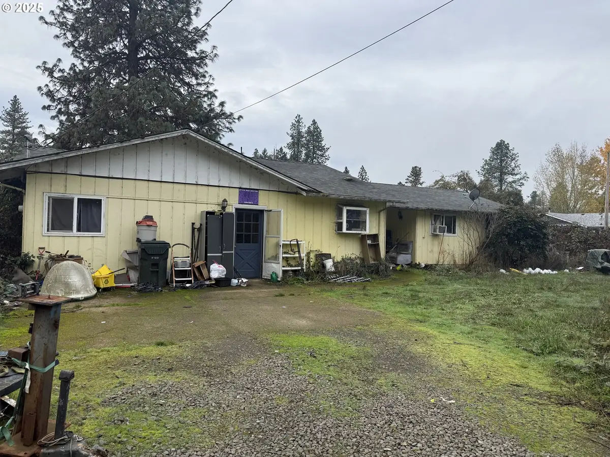 25780 Perkins Rd, Veneta, OR 97487 - Image #1