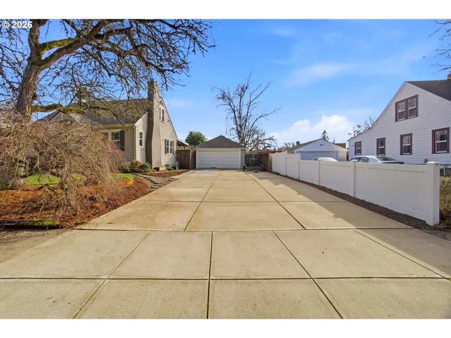 1160 Columbia St Ne, Salem, OR 97301 - #3