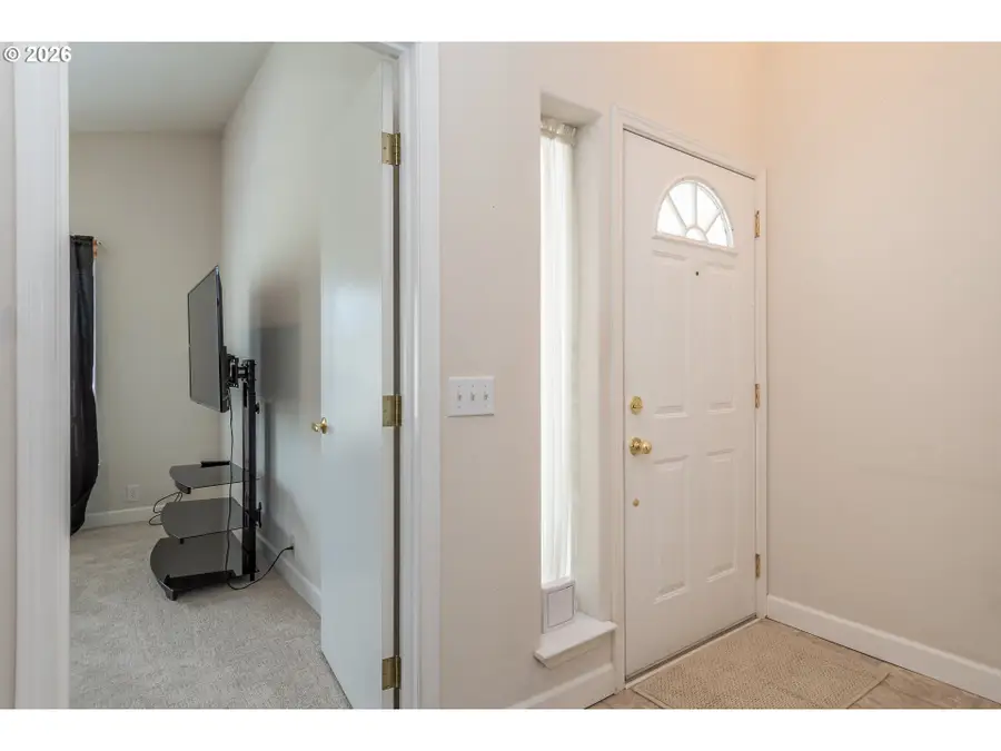 164 Jacob Hale Way, Roseburg, OR 97471 - #2