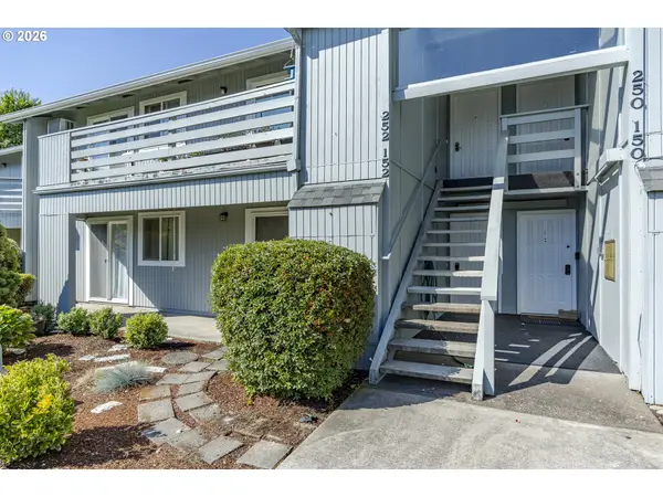 650 Harlow Rd #152, Springfield, OR 97477