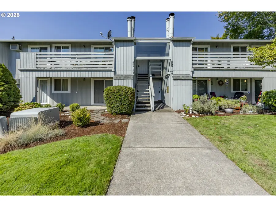 650 Harlow Rd #152, Springfield, OR 97477 - #2