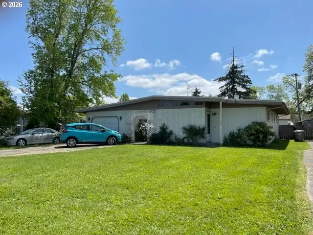1036 SE 23rd Ave, Albany, OR 97322 - #1