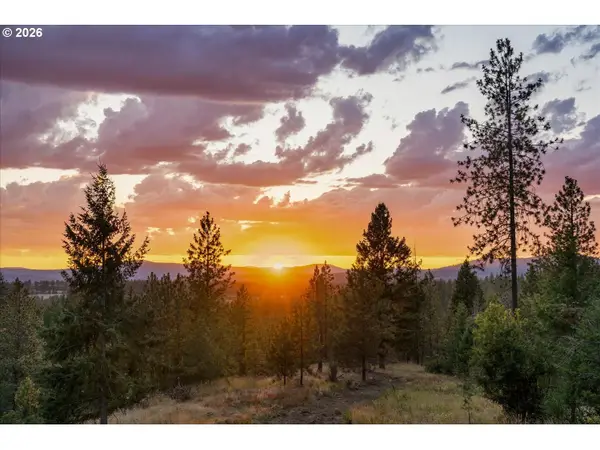 5865/5877 Weaver Way, DeerPark, WA 99013