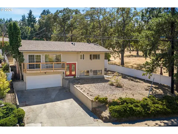 526 E Scenic Dr, TheDalles, OR 97058