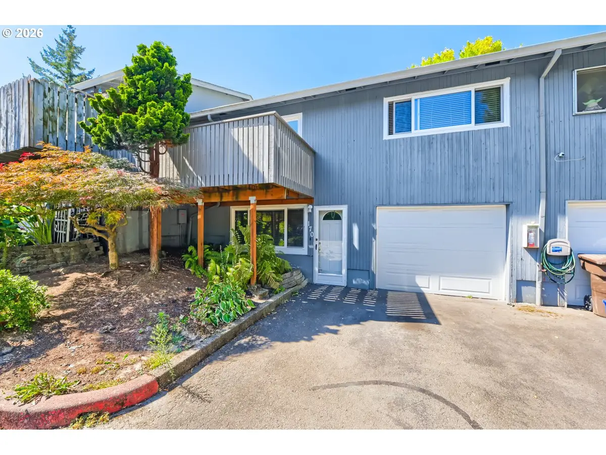 170 NE Kane Dr, Gresham, OR 97030 - #1