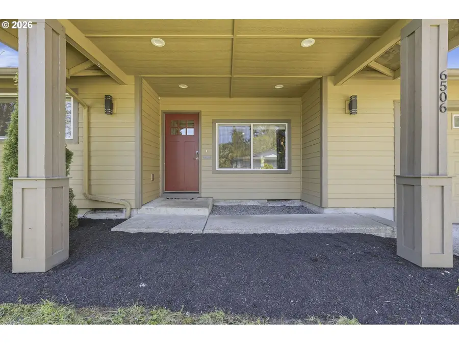 6506 SE Hemlock St, Milwaukie, OR 97222 - #2