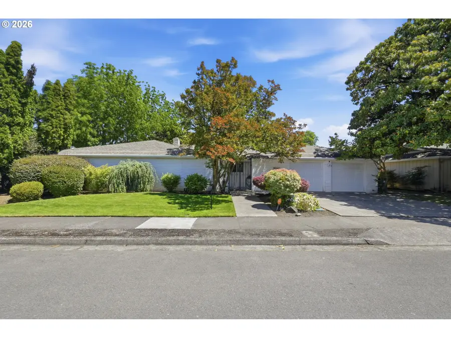 1665 Adkins St, Eugene, OR 97401 - #2