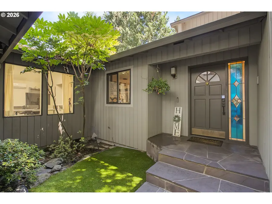 1249 Larch St, Lake Oswego, OR 97034 - #2