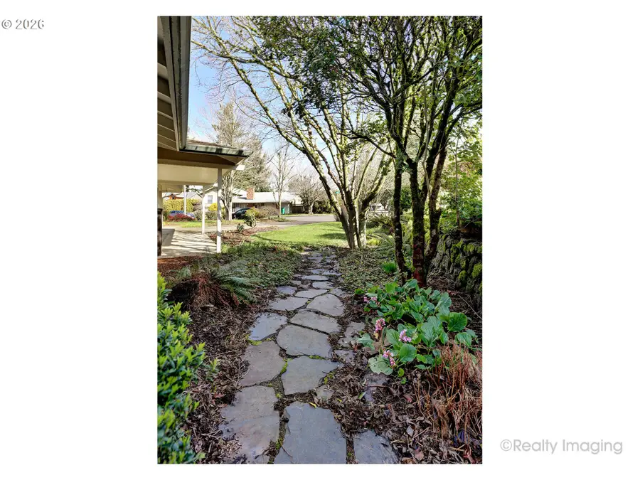 201 NE 126th Ave, Portland, OR 97230 - #3