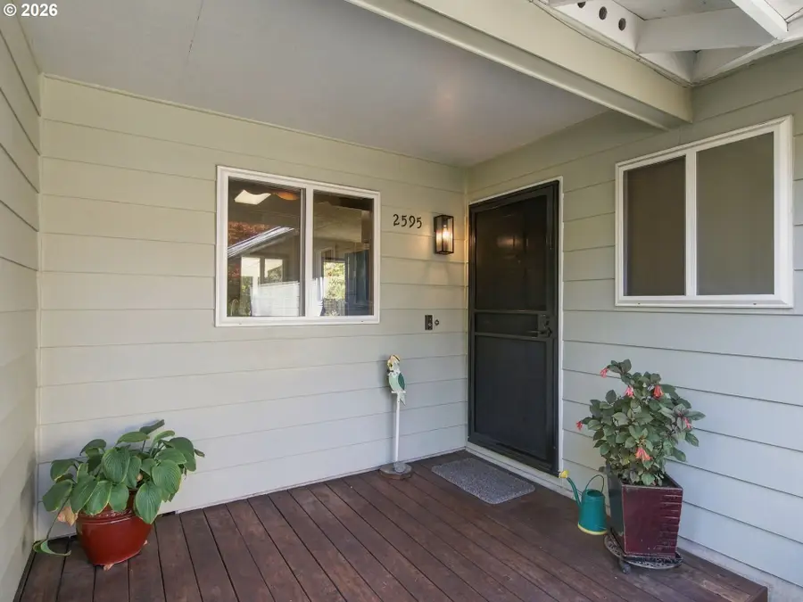 2595 SW Oakwood Ct, Beaverton, OR 97003 - #2