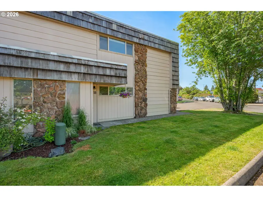 2727 Gateway St #18, Springfield, OR 97477 - #3