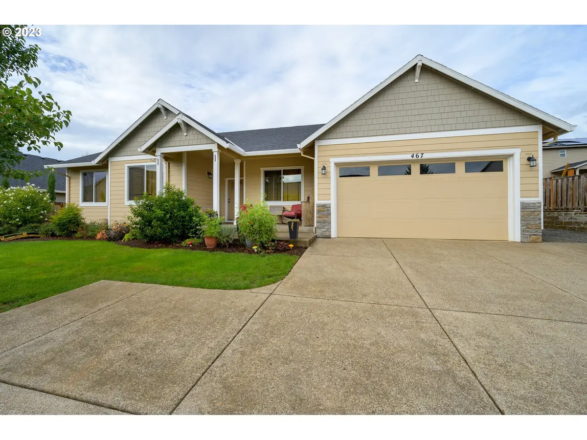 467 E Johnson St, Carlton, OR 97111 - #1