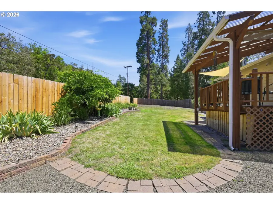 5407 Buckhorn Rd, Roseburg, OR 97470 - #3