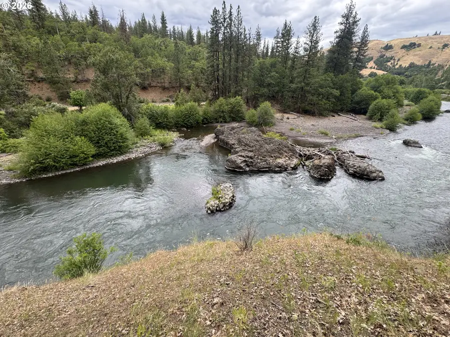 1888 Highway 142, Klickitat, WA 98628 - #2