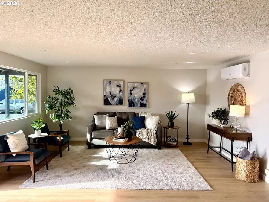 11 Berwick Ct, Molalla, OR 97038 - Image #2