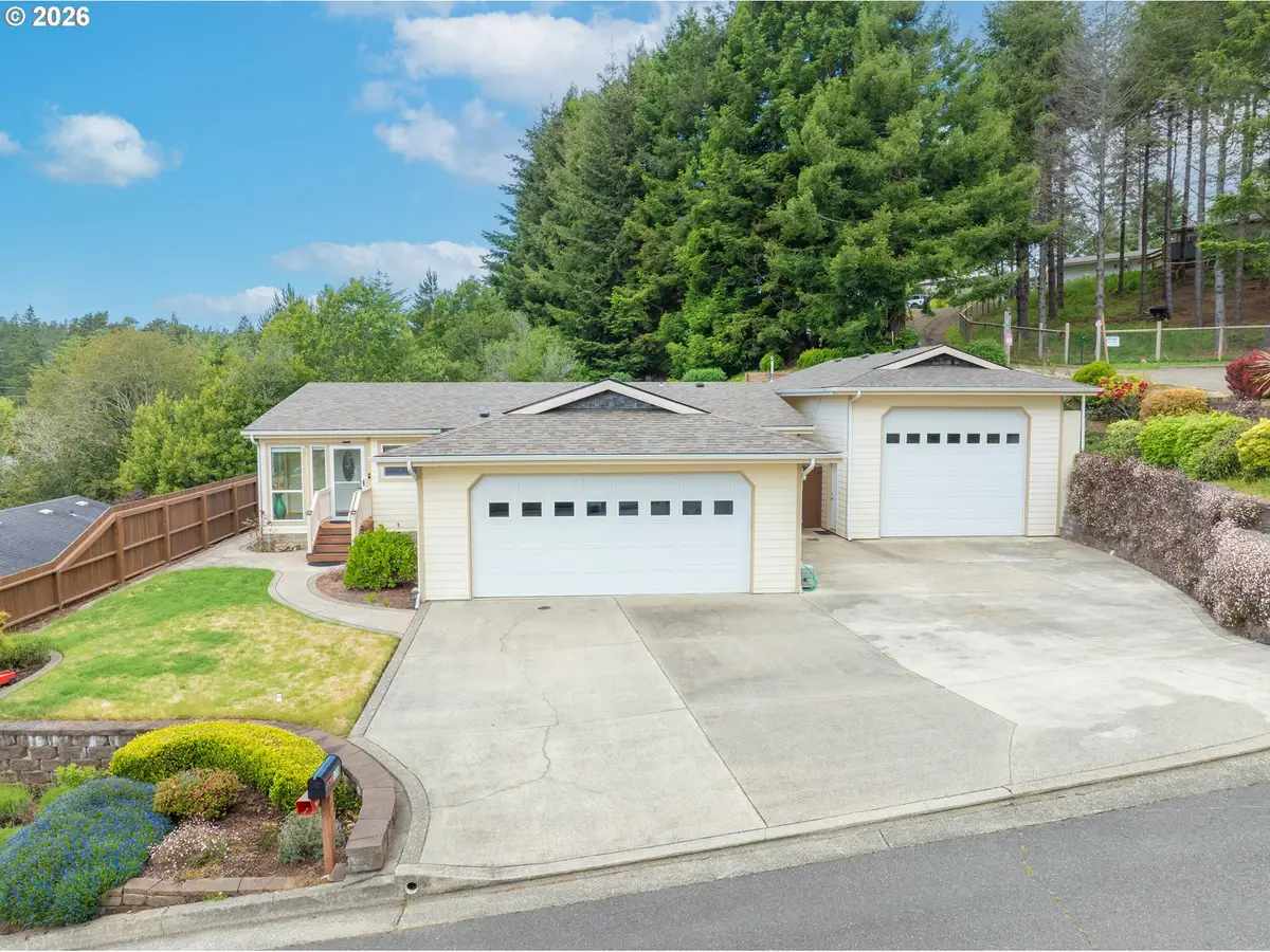 1710 Kristi Loop, Lakeside, OR 97449 - #1