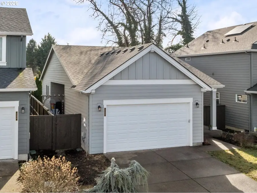 260 NW Liberty Ln, Estacada, OR 97023 - #2