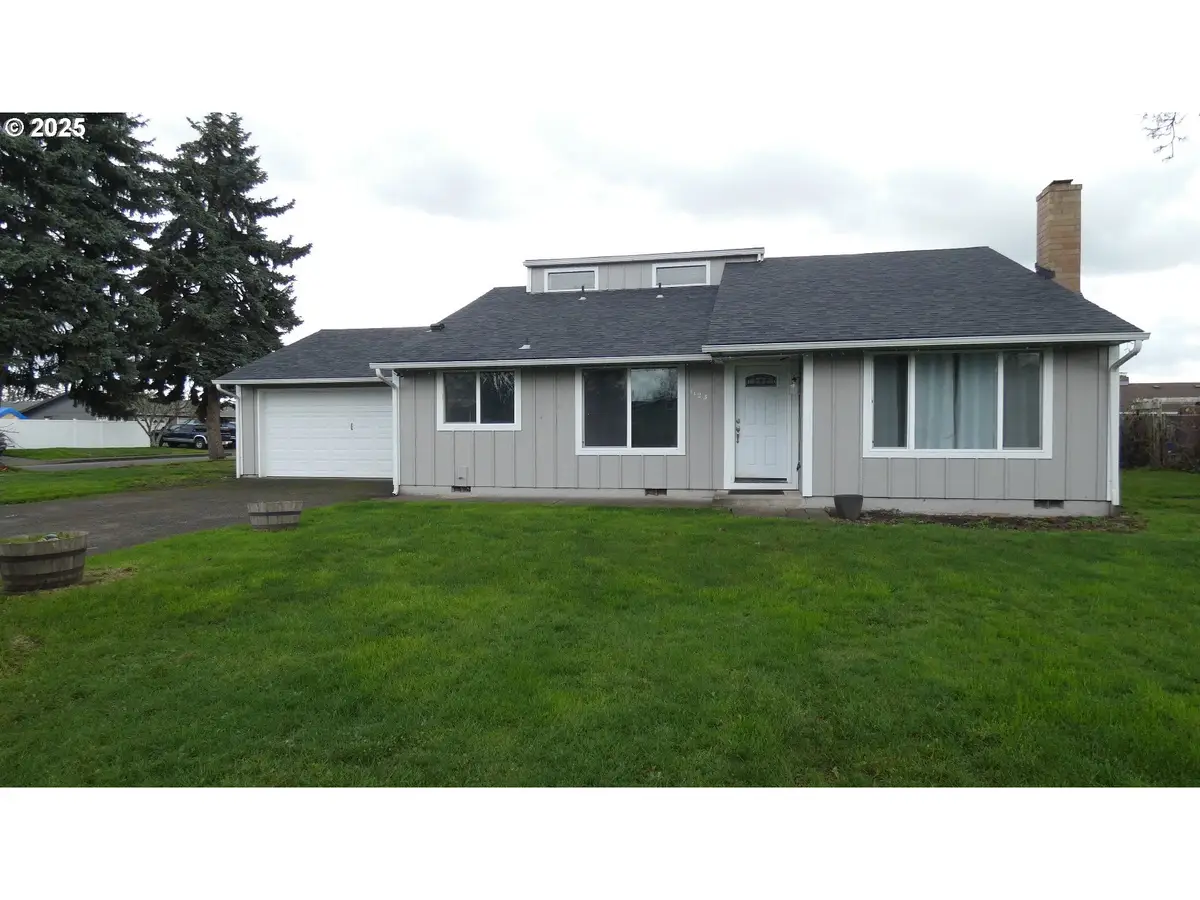 1123 E St, Independence, OR 97351 - Image #1