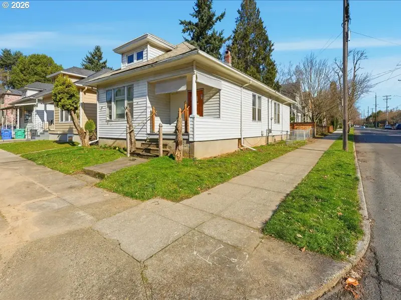 438 SE 30th Pl, Portland, OR 97214 - #1