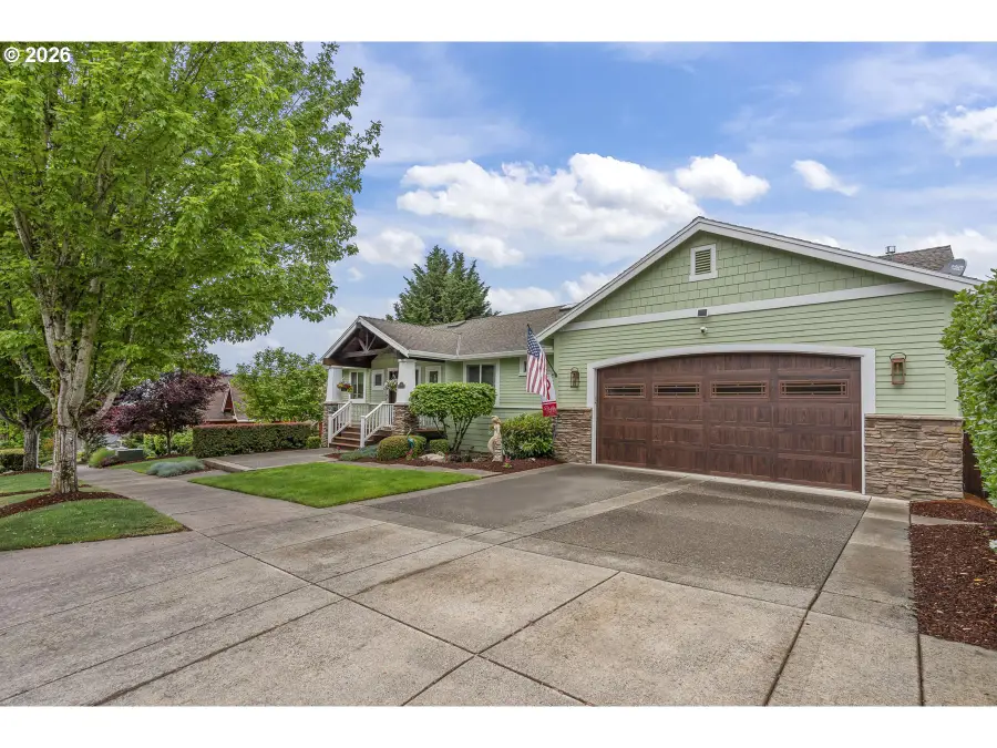 447 NW Mt Mazama St, McMinnville, OR 97128 - #2
