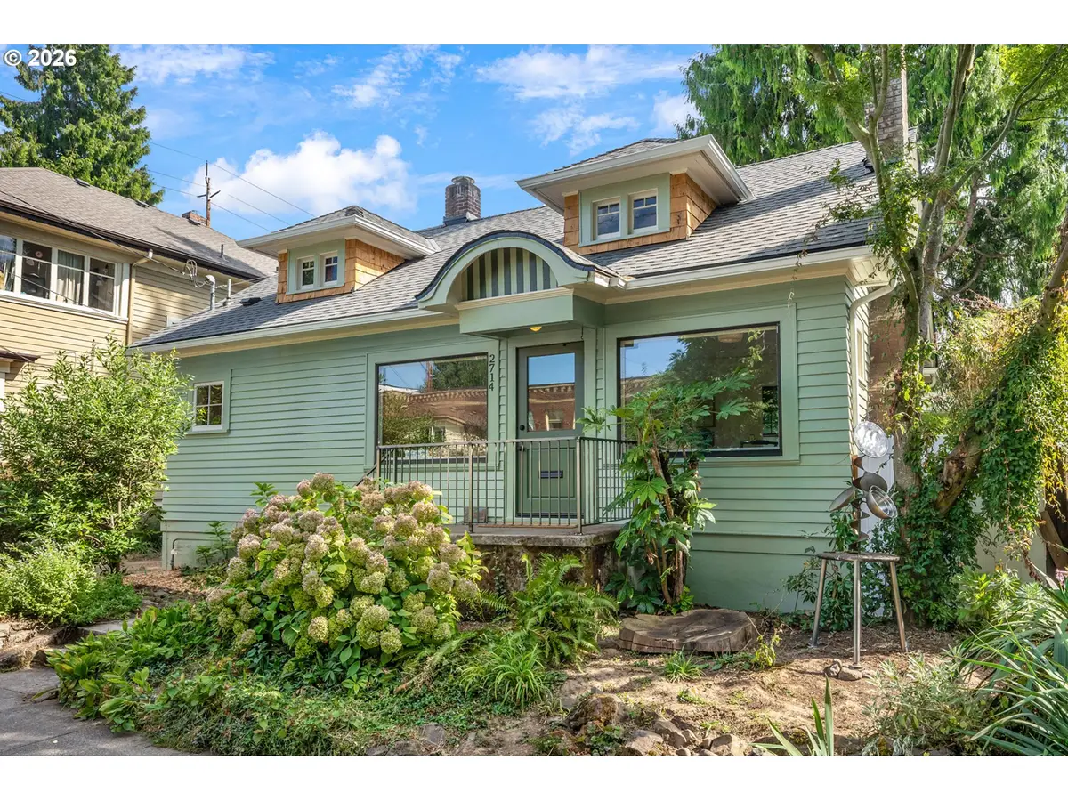 2714 NE Everett St, Portland, OR 97232 - #1
