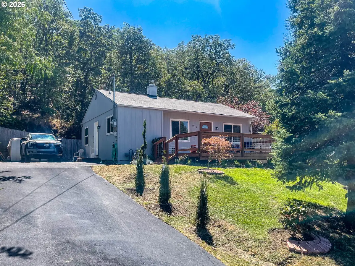 1389 NE Brooklyn Ave, Roseburg, OR 97470 - #1