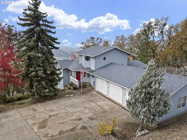 1495 SE Parkwood Dr, Roseburg, OR 97470