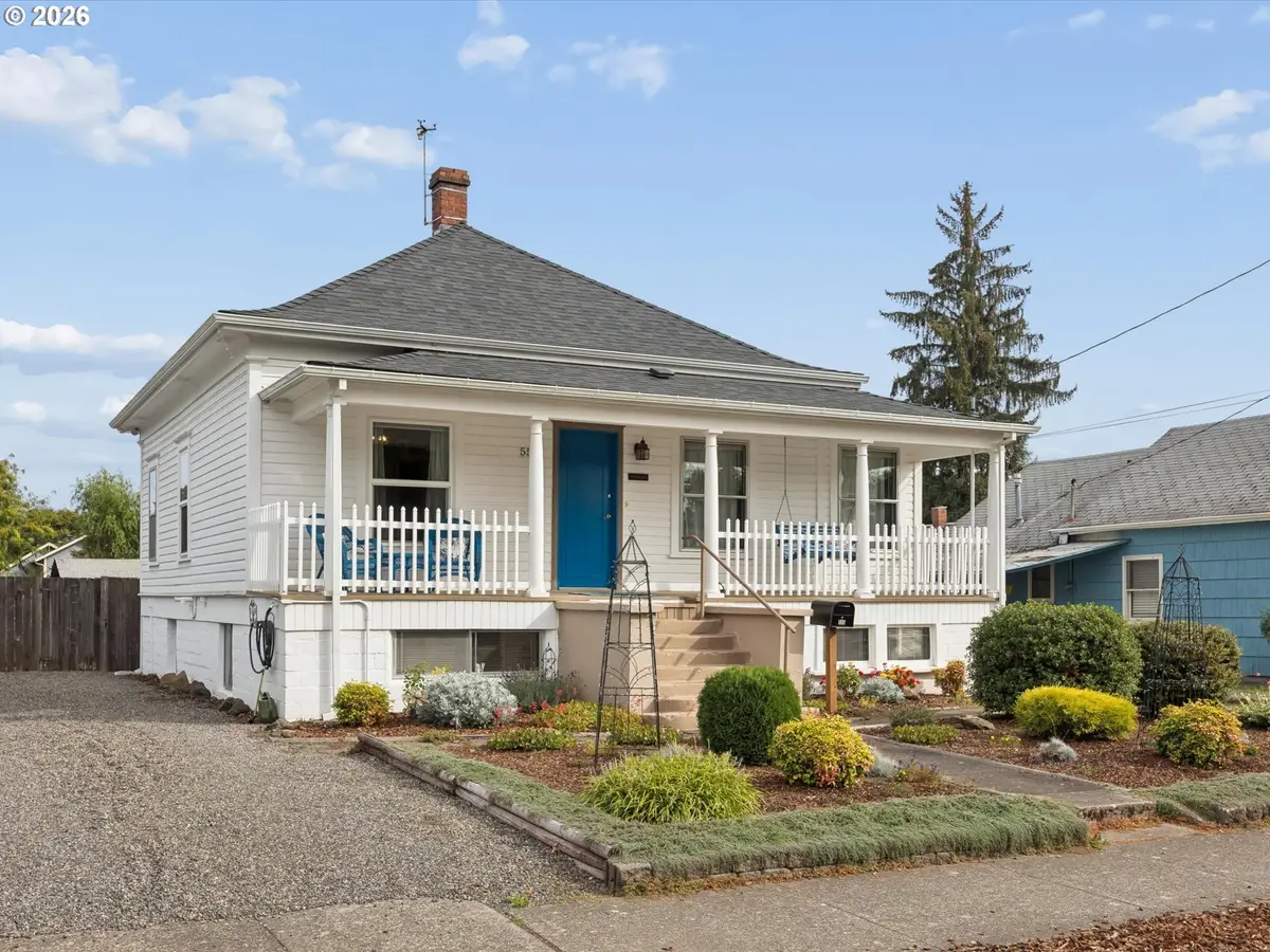 555 SE Cedar St, Hillsboro, OR 97123 - #1