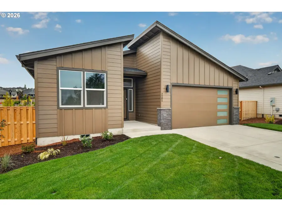 2201 E Juniper Cir #20, La Center, WA 98629 - #3