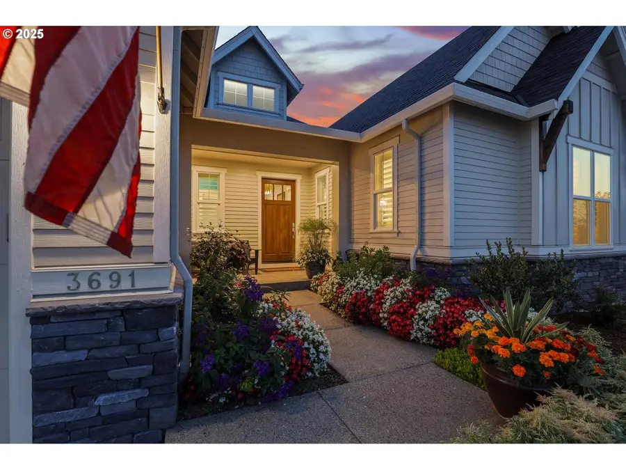 3691 SE Atherton Ave, Gresham, OR 97080 - Image #2