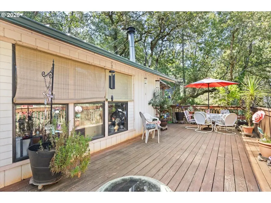 715 Jodee St, Tri City, OR 97457 - #2
