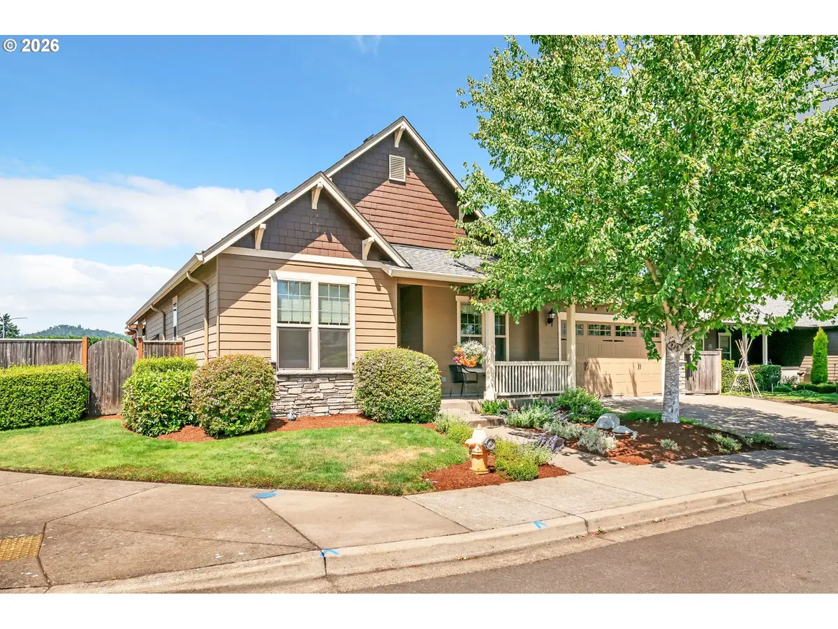 1198 S 41st Pl, Springfield, OR 97478 - #1