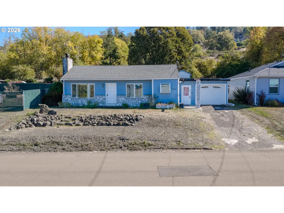 1661 NE Winter St, Roseburg, OR 97470 - #1