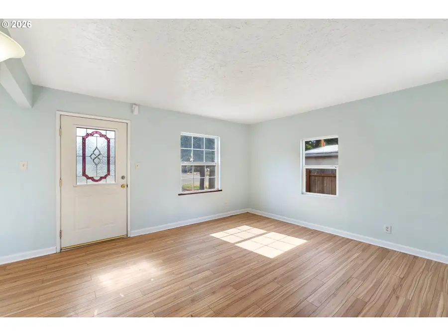 3711 S St, Vancouver, WA 98663 - #2