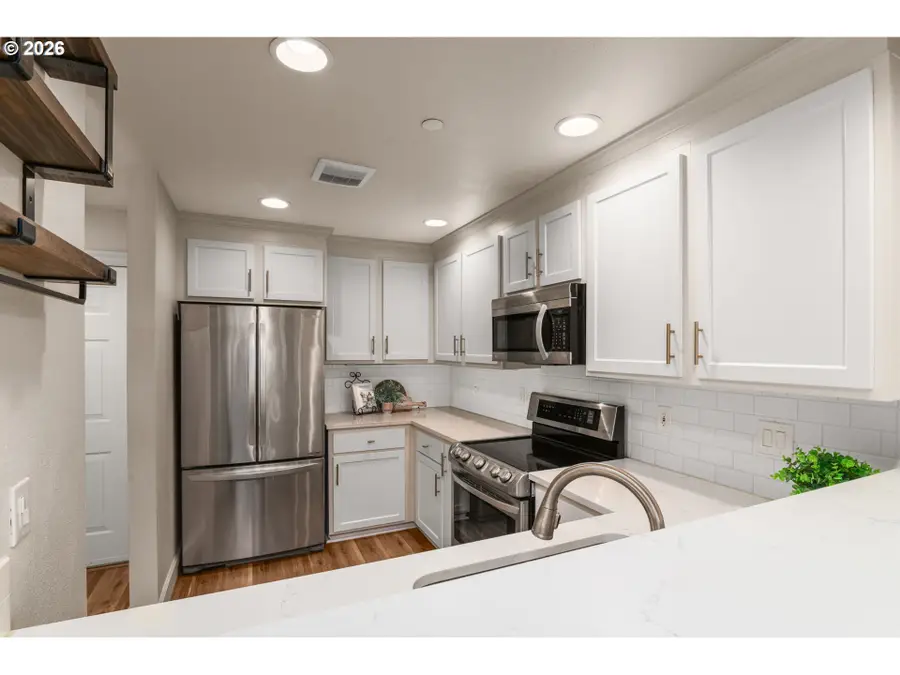 520 SE Columbia River Dr #317, Vancouver, WA 98661 - #3