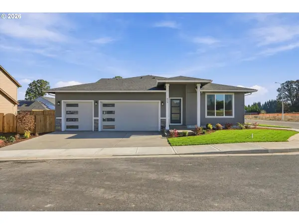 679 S 5th St, Carlton, OR 97111
