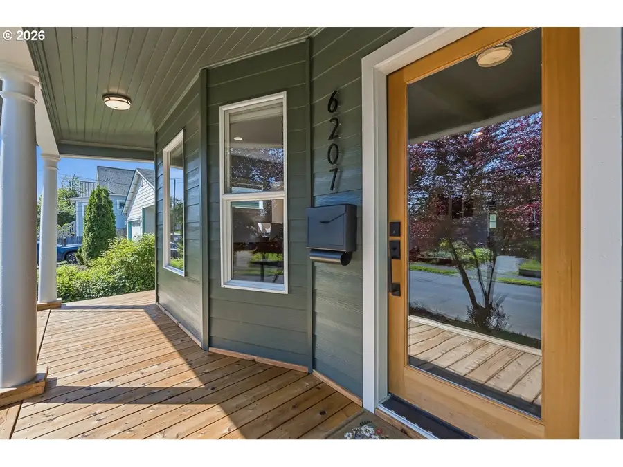 6207 NE 12th Ave, Portland, OR 97211 - #3