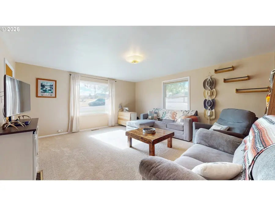 1003 SE Isaac Ave, Pendleton, OR 97801 - #3