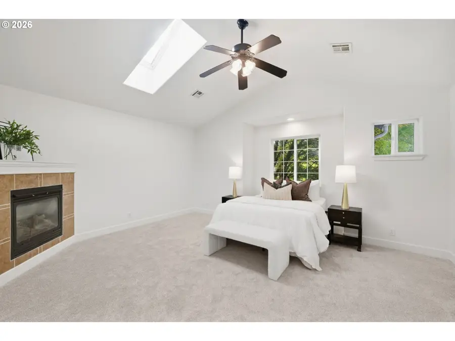 2769 Mallory Ln, Eugene, OR 97401 - #3